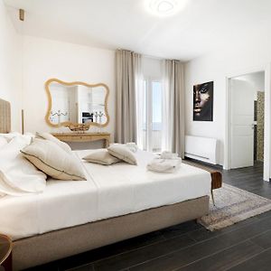 Camera con letto king size